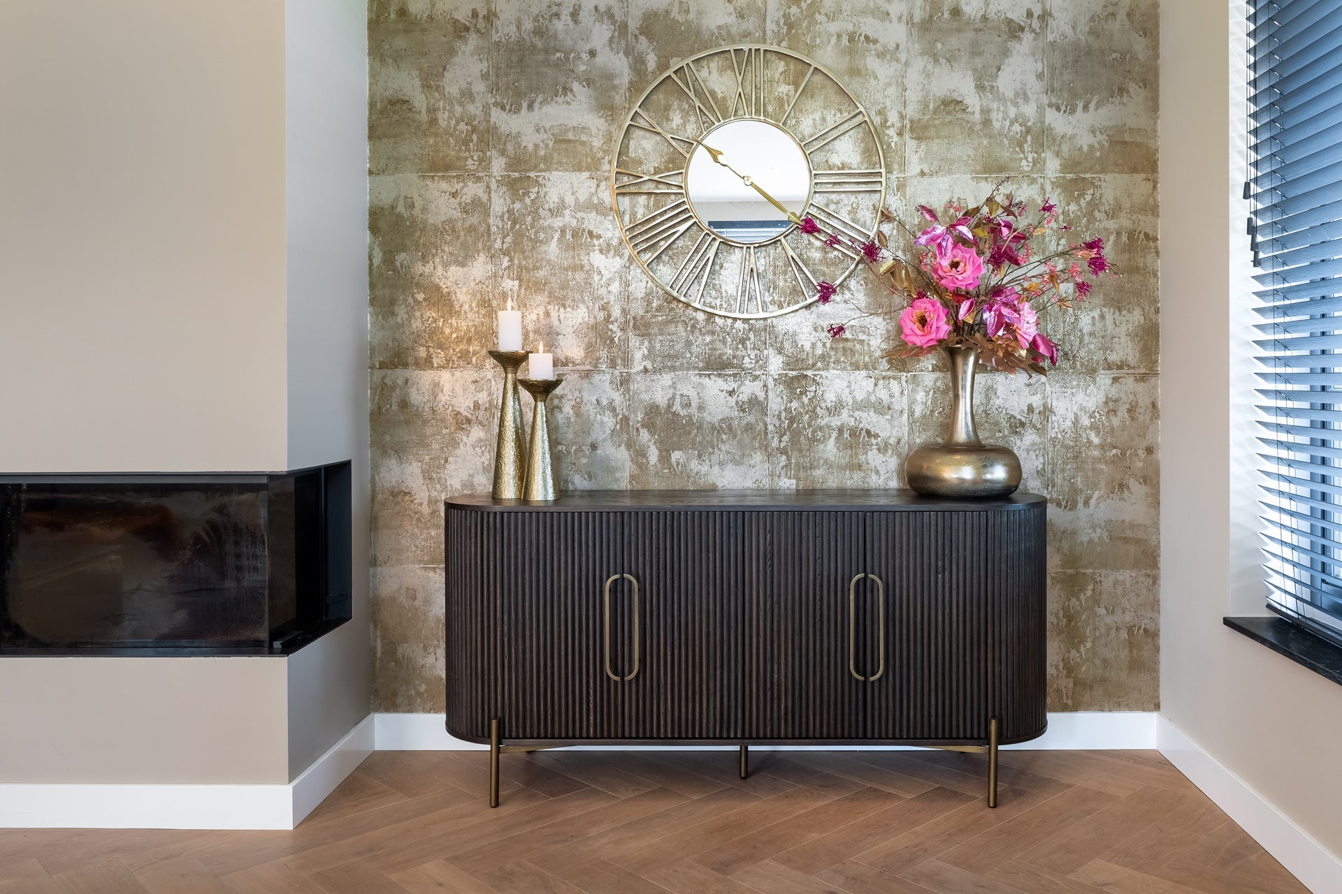 Kumode Luxor 4-durvju Richmond Interiors 85/180/50 cm brūns - N1 Home