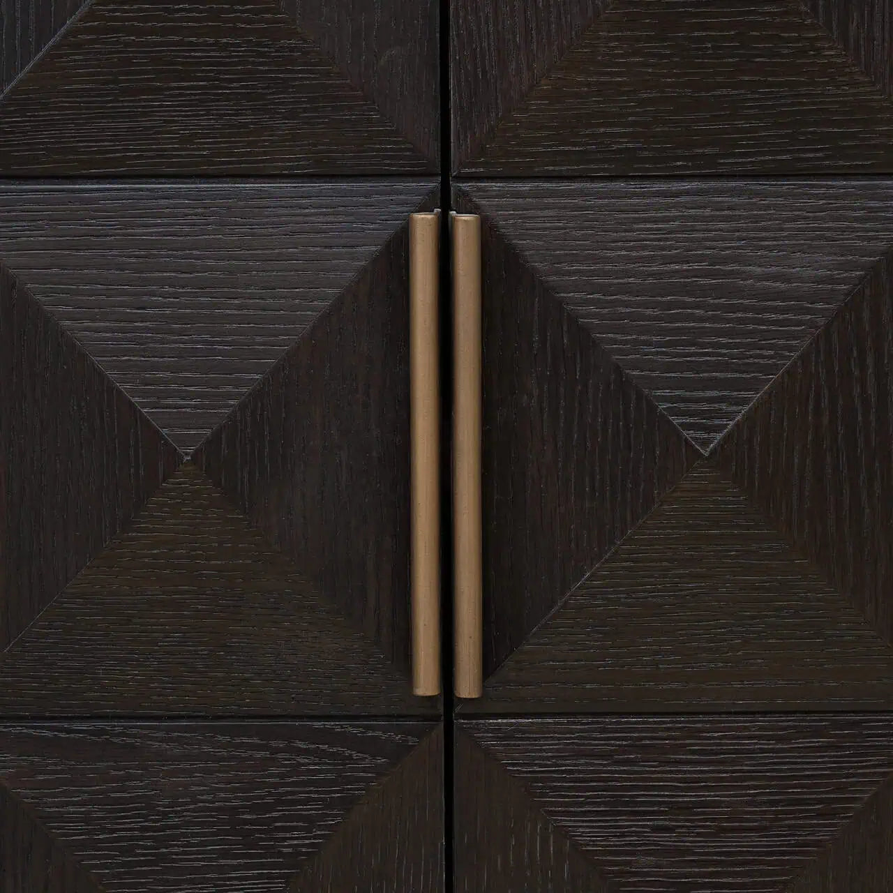 Kumode Claremont brown Richmond Interiors 80/170/44 cm brūns - N1 Home