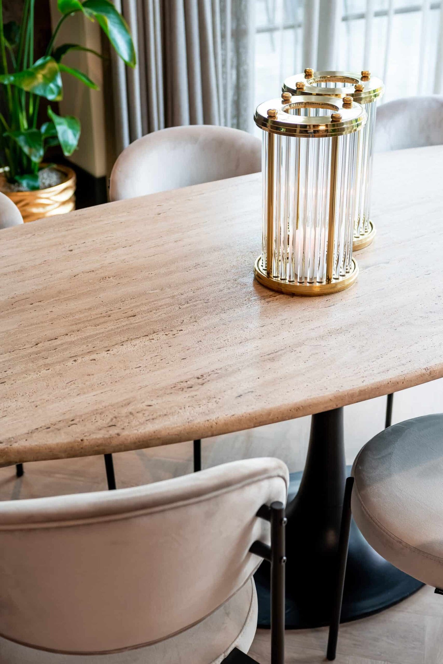 Galds Hampton Richmond Interiors 230/78/100 cm melns oval