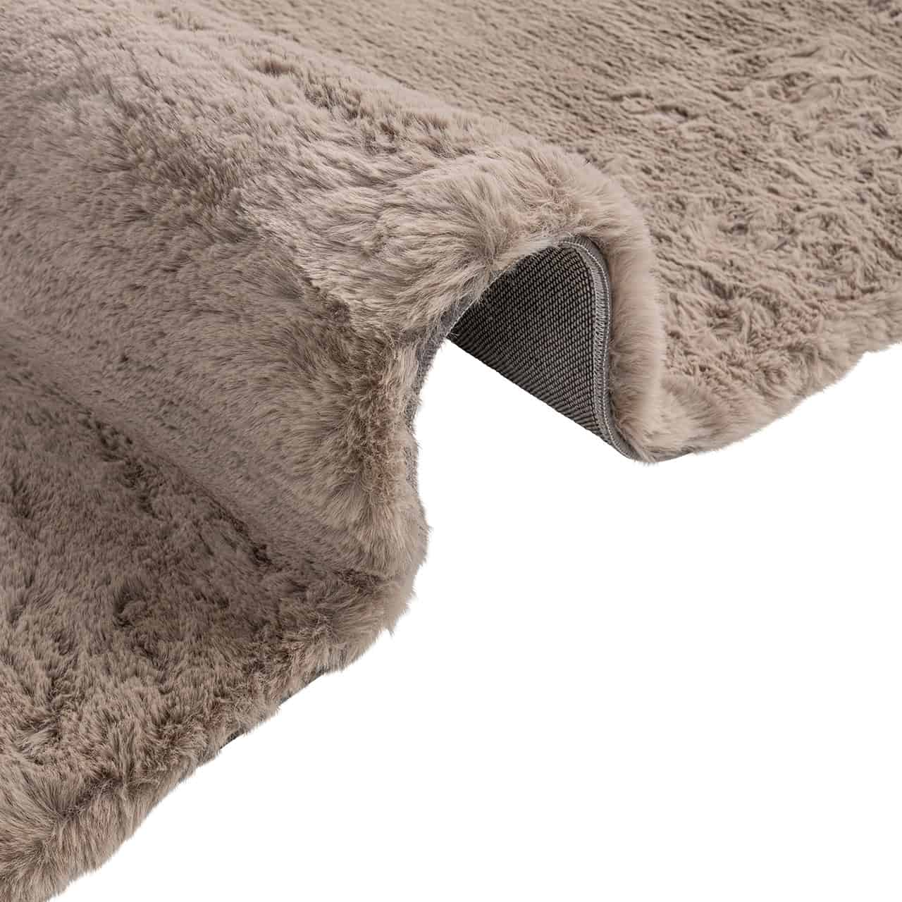 Paklājs Saifo sand Richmond Interiors 200/230 cm smilšu krāsā - N1 Home